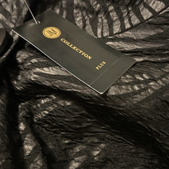 J M Collection black button jacket super chic perfect for black on black - Picture 4 of 7